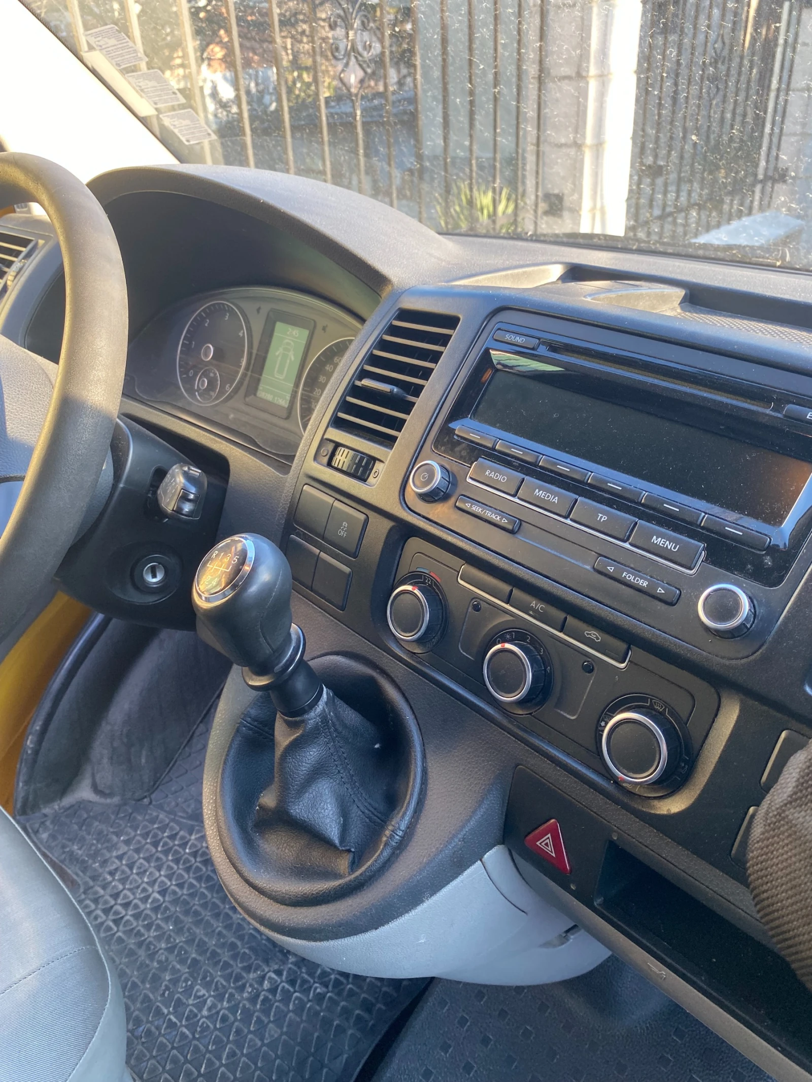 VW Transporter 2.0 TDi - изображение 7