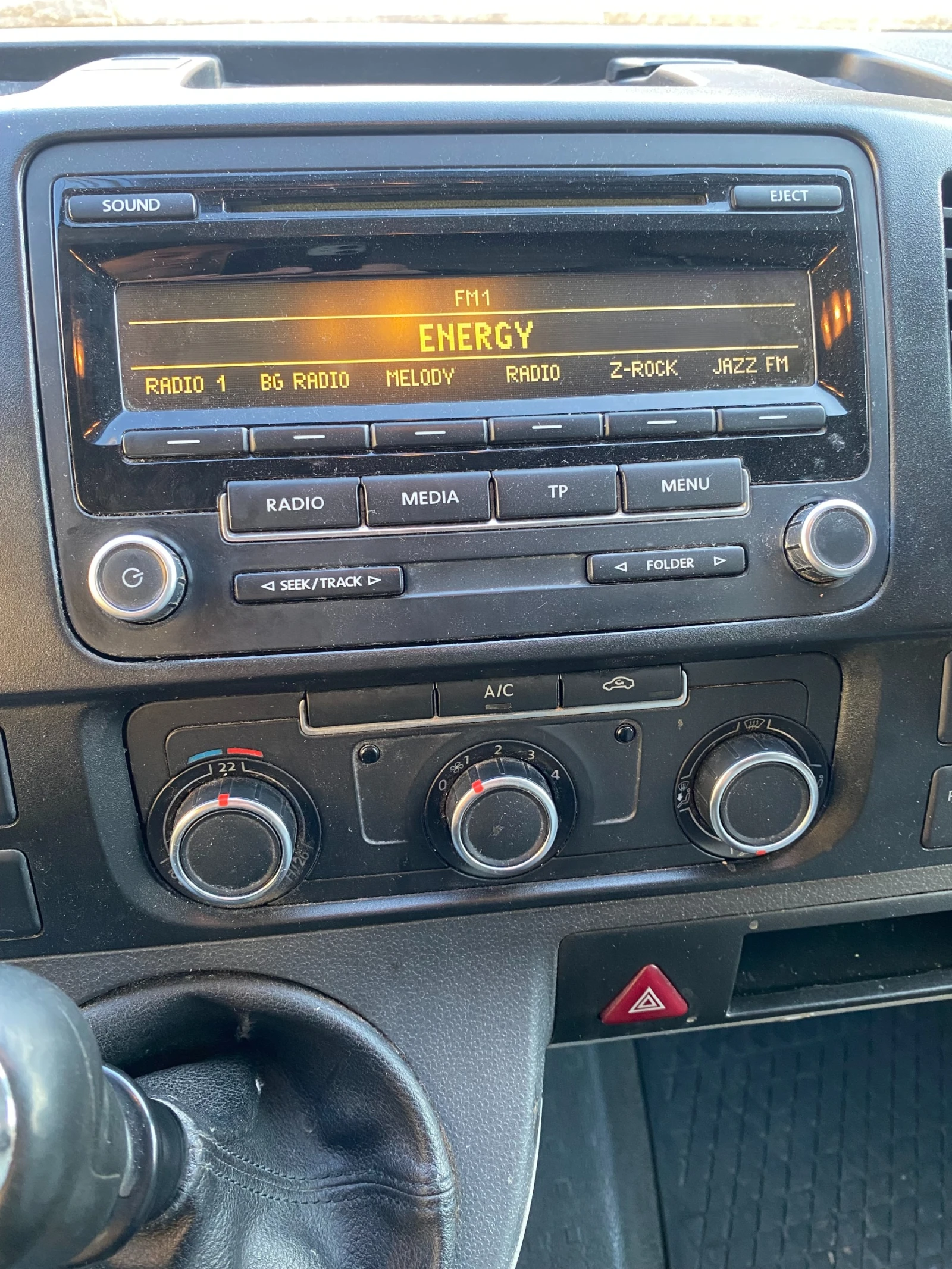 VW Transporter 2.0 TDi - изображение 9