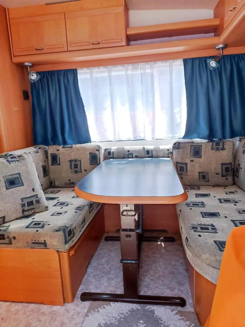 Каравана Adria Уника Б 5205, снимка 9 - Каравани и кемпери - 51638141