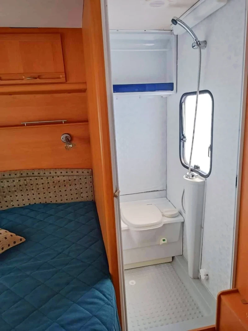 Каравана Adria Уника Б 5205, снимка 6 - Каравани и кемпери - 51638141