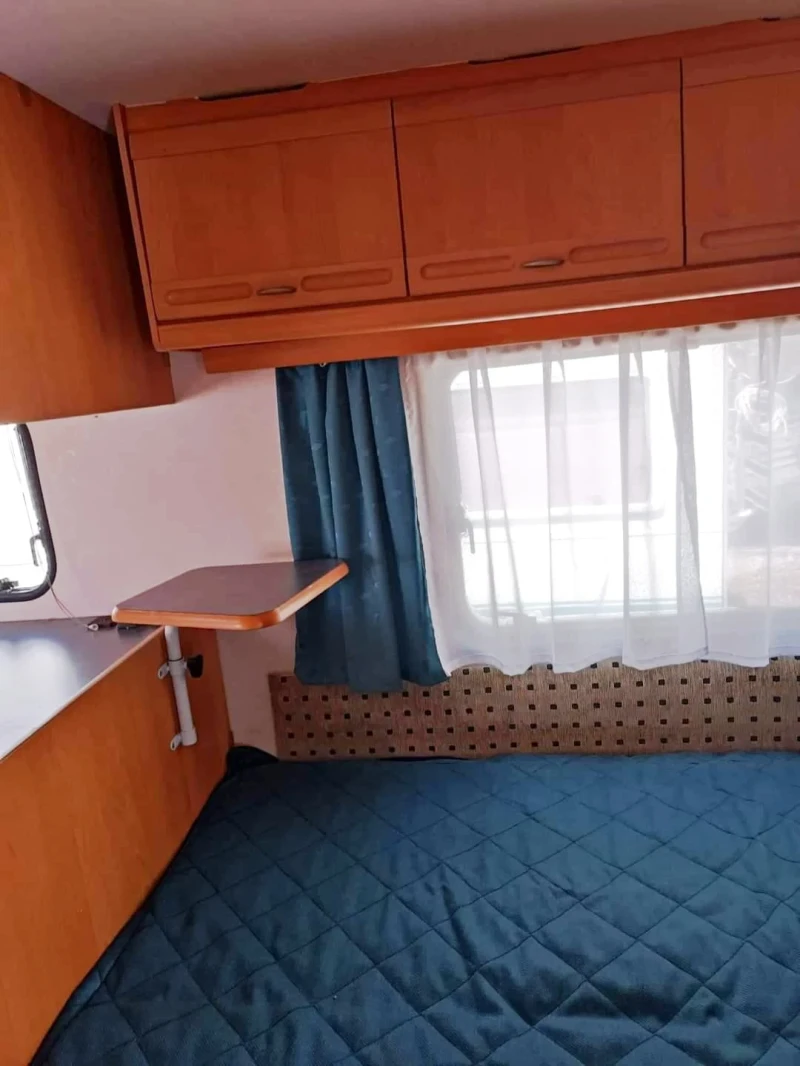 Каравана Adria Уника Б 5205, снимка 4 - Каравани и кемпери - 51638141