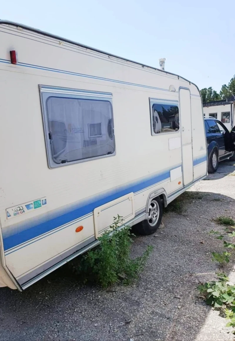 Каравана Adria Уника Б 5205, снимка 2 - Каравани и кемпери - 51638141