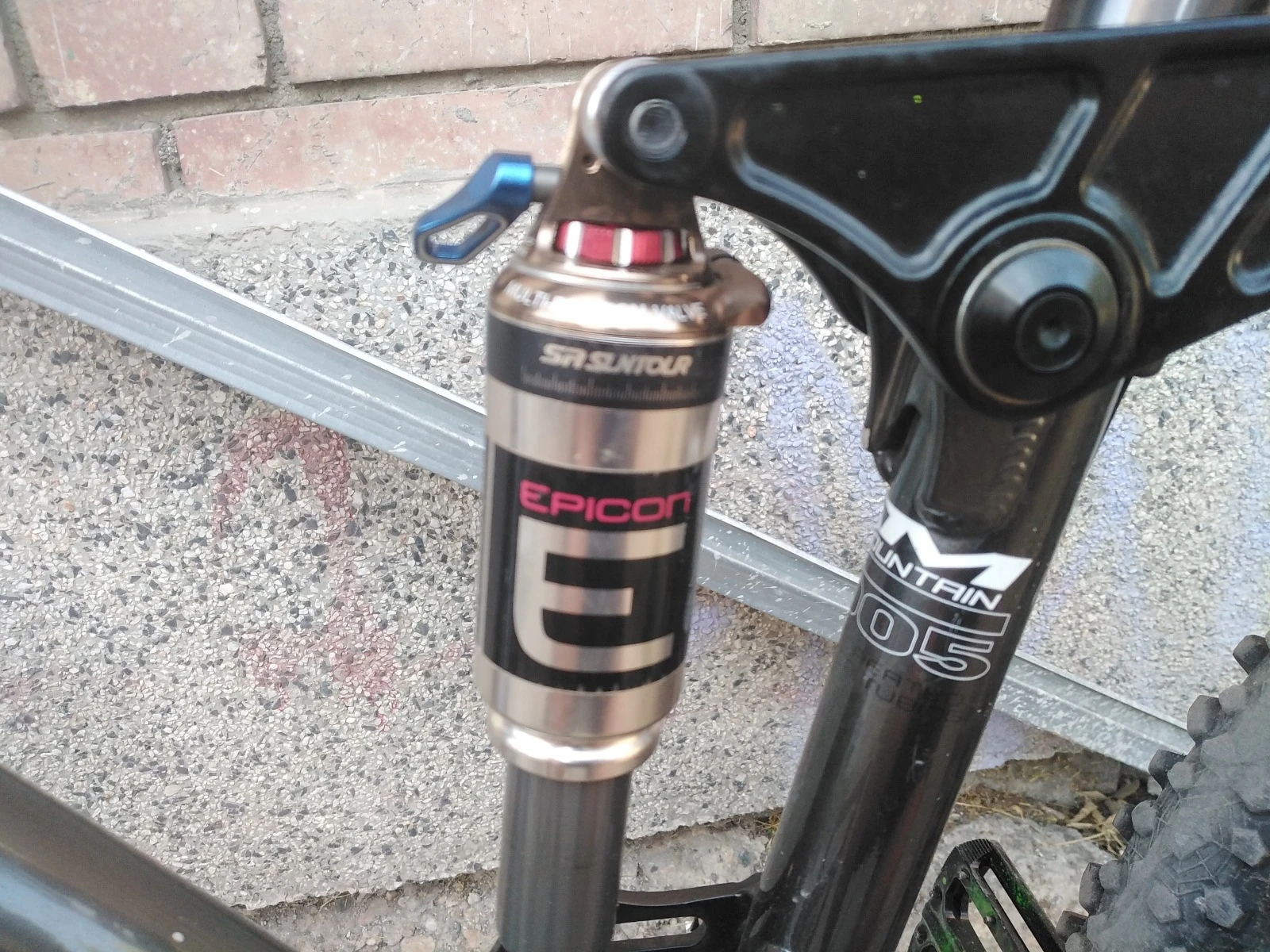  Carerra  | Mobile.bg   10