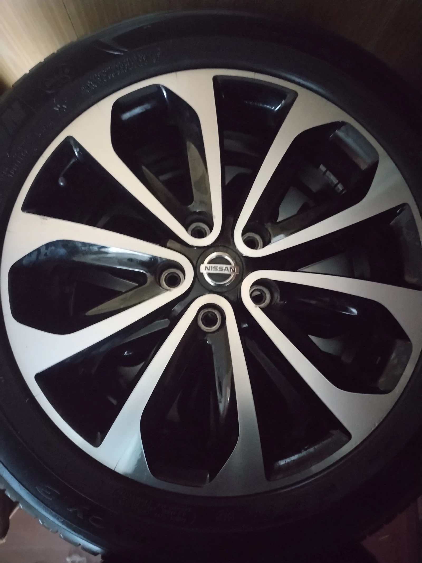���� � ������ 235/55R18 �� Nissan Qashqai | Mobile.bg � ����������� 1