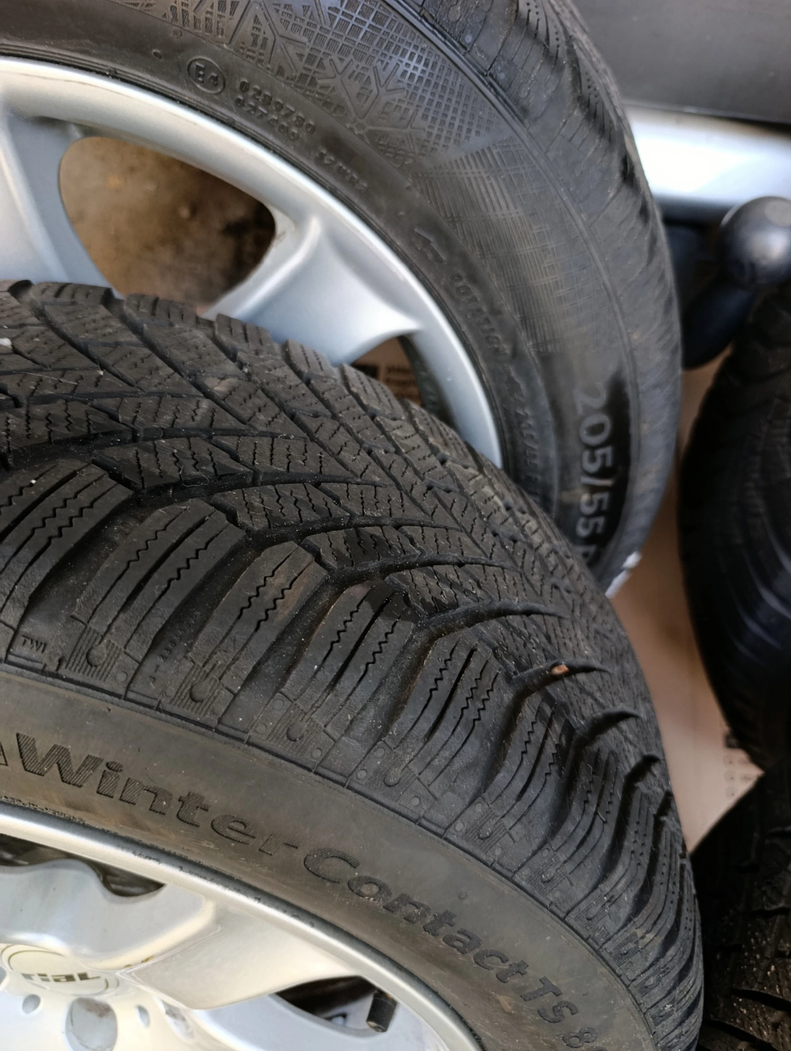 Гуми с джанти Continental 205/55R16, снимка 4 - Гуми и джанти - 55265441