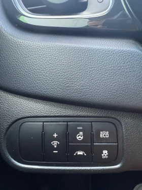 Kia Carens Full 6+ 1, снимка 10
