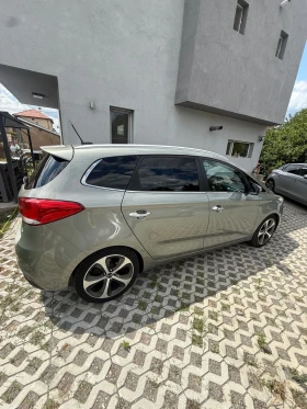 Kia Carens Full 6+ 1, снимка 6