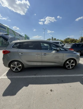 Kia Carens Full 6+ 1, снимка 9