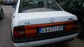 Opel Vectra 1.8 i , GLS + ГАЗ, снимка 3 - Автомобили и джипове - 45113009