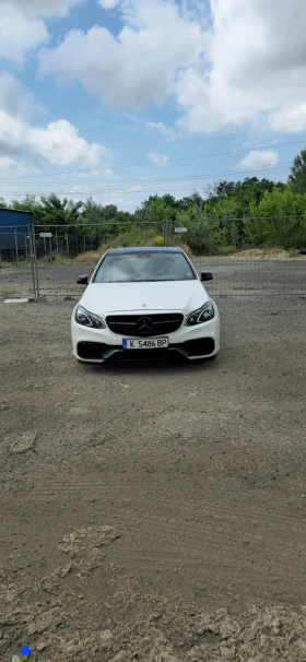 Mercedes-Benz E 220 6.3 AMG paket Facelift, снимка 3