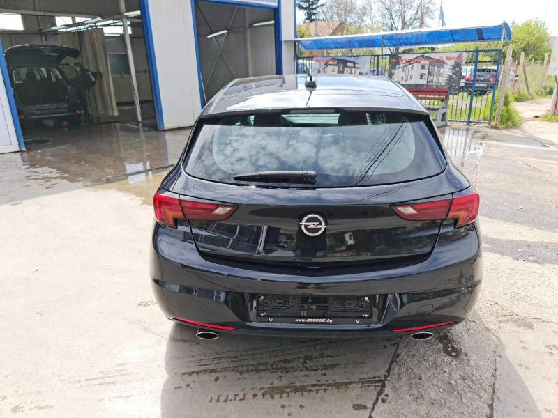 Opel Astra 1, 6 TURBO Benzin, снимка 8 - Автомобили и джипове - 44509604