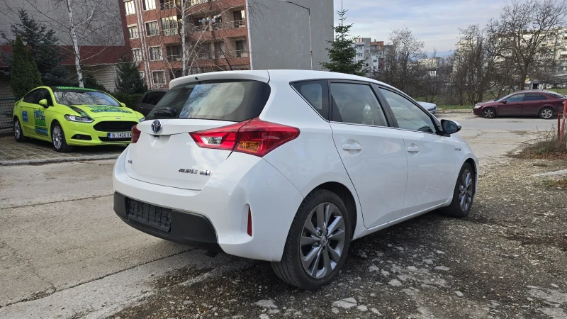 Toyota Auris Hybrid * Keyless * Camera, снимка 5 - Автомобили и джипове - 48329706