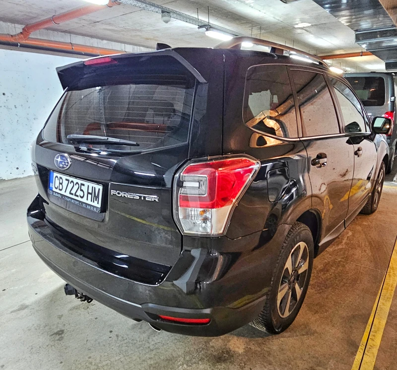 Subaru Forester 2.0, снимка 3 - Автомобили и джипове - 48796889