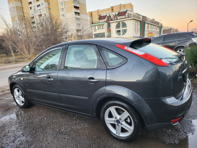 Ford Focus 1.6cdti -90k.c., снимка 11 - Автомобили и джипове - 48878459