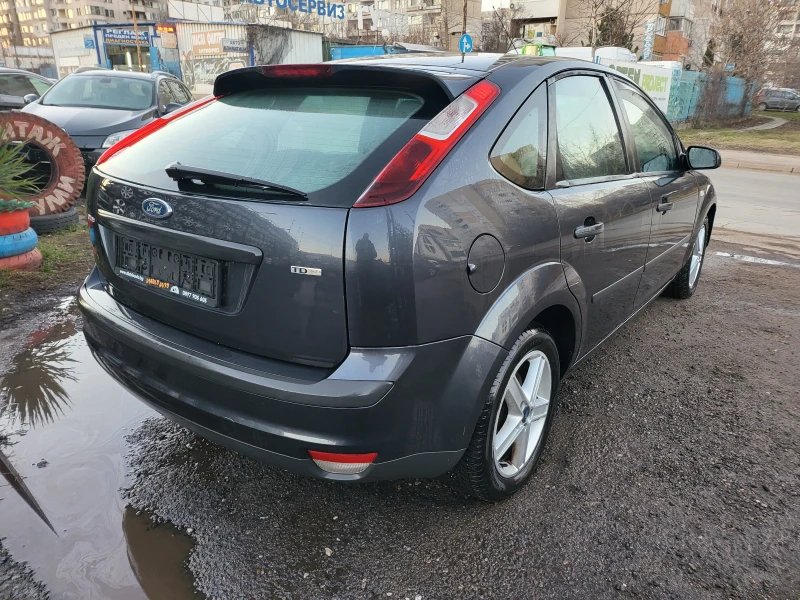 Ford Focus 1.6cdti -90k.c., снимка 8 - Автомобили и джипове - 48878459