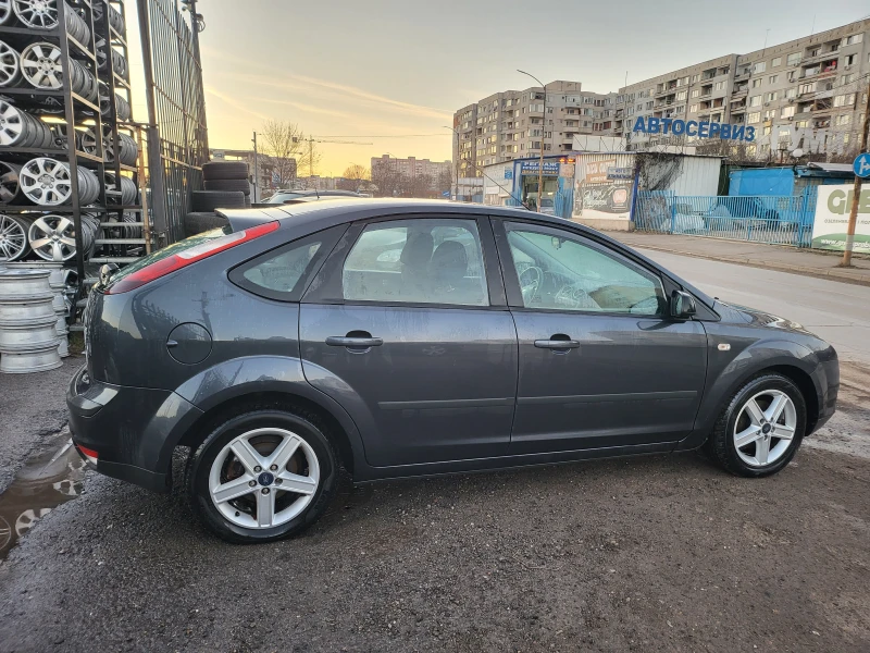 Ford Focus 1.6cdti -90k.c., снимка 7 - Автомобили и джипове - 48878459