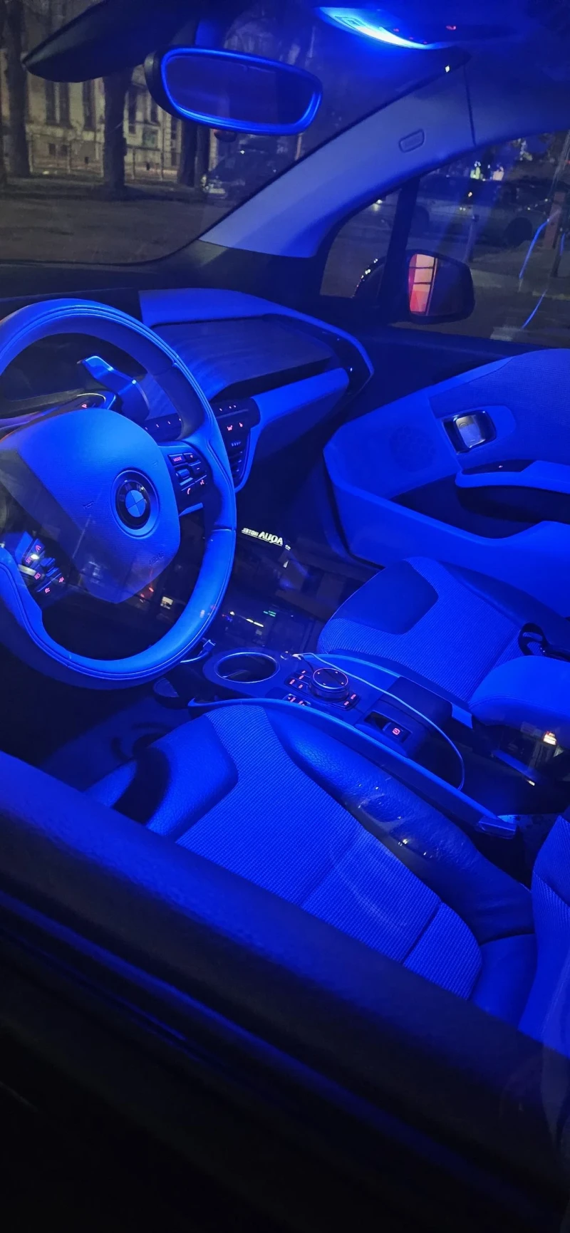 BMW i3 120ah 42.2kwh Дистроник Кей лейс, снимка 7 - Автомобили и джипове - 51232065