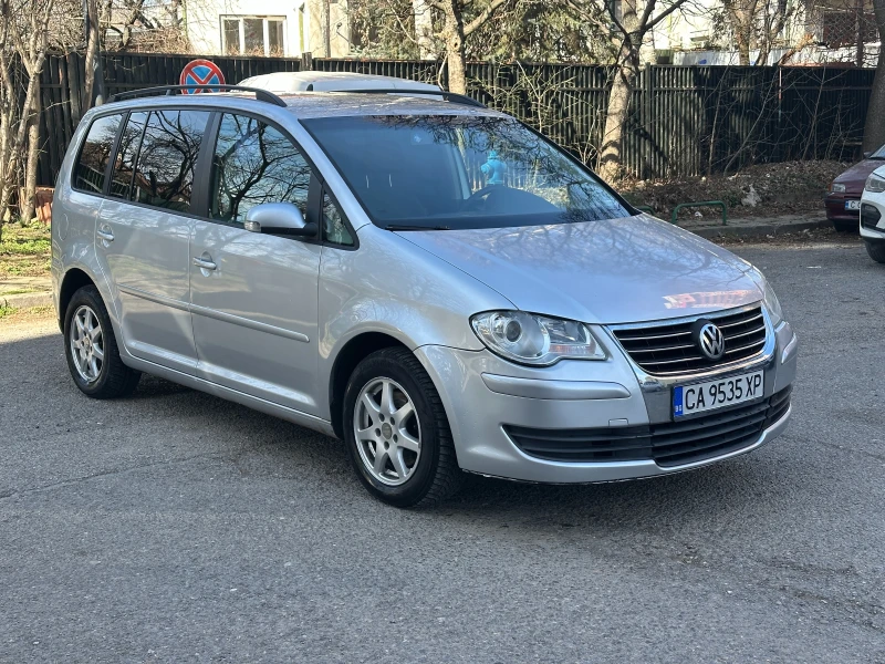 VW Touran 1.9 TDI, снимка 1 - Автомобили и джипове - 49440369