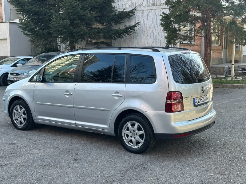 VW Touran 1.9 TDI, снимка 3 - Автомобили и джипове - 49440369