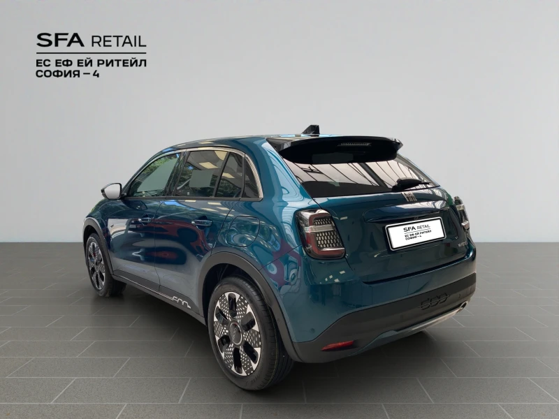 Fiat 600 LA PRIMA 1.2 74 KW 110 hp FWD MHEV 6DCT, снимка 4 - Автомобили и джипове - 52413284