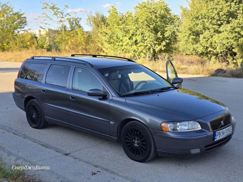 Volvo V70 D5, снимка 13 - Автомобили и джипове - 52620713