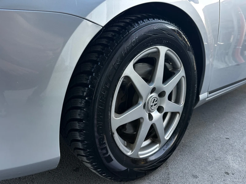 VW Passat 2.0TDI 140к.с DSG Нави, снимка 5 - Автомобили и джипове - 52015335