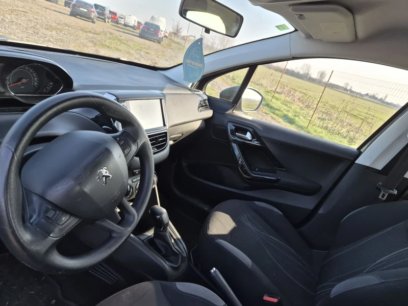 Peugeot 208, снимка 3 - Автомобили и джипове - 53157432