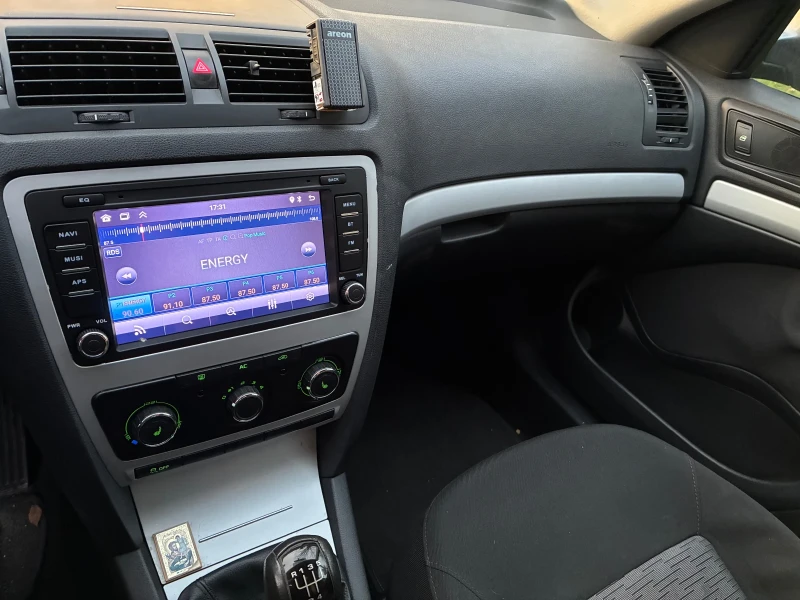 Skoda Octavia, снимка 8 - Автомобили и джипове - 53398116