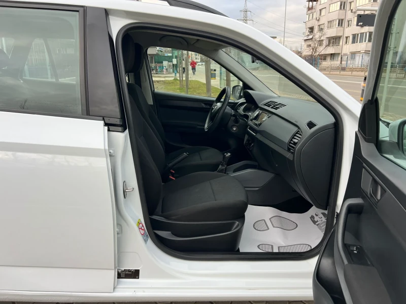 Skoda Fabia 1.4TDi, снимка 10 - Автомобили и джипове - 53473638