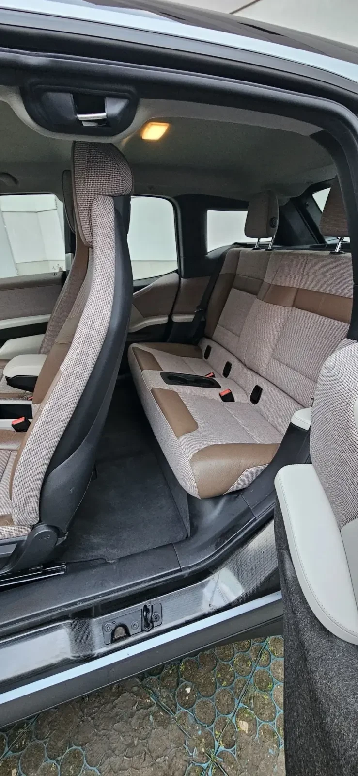 BMW i3 120ah 42.2kwh Дистроник Кей лейс, снимка 13 - Автомобили и джипове - 49406095