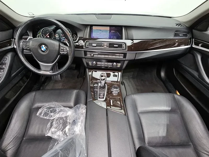 BMW 528 i, снимка 7 - Автомобили и джипове - 53856756