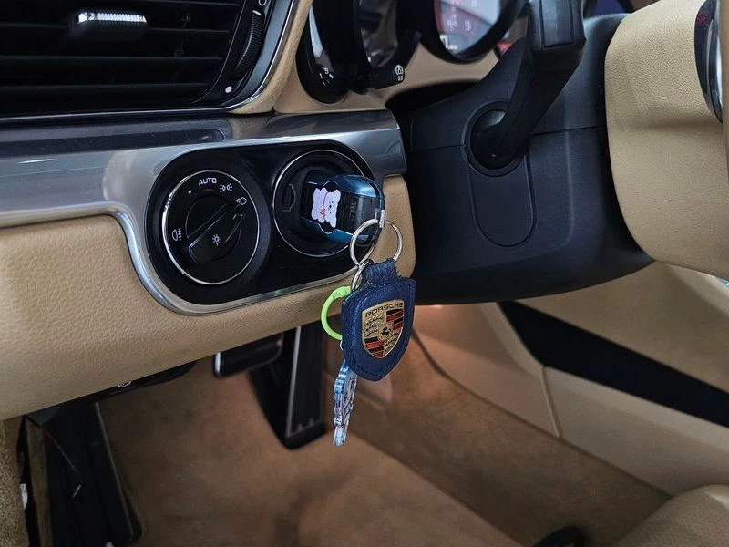 Porsche 911 3.4 Automatic Carrera, снимка 15 - Автомобили и джипове - 55728028