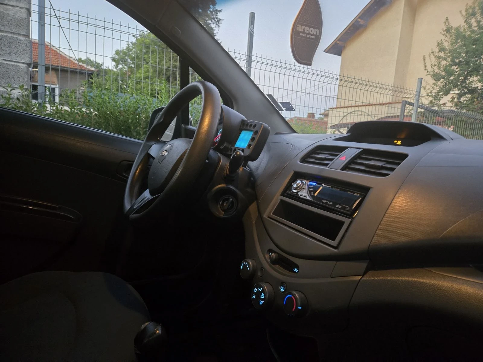 Chevrolet Spark 1.0 - изображение 4