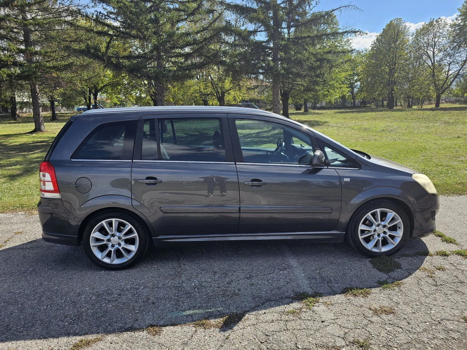 Opel Zafira  - изображение 4