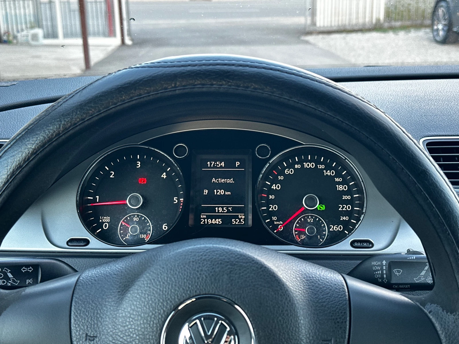 VW Passat 2.0TDI 140. DSG  | Mobile.bg   12