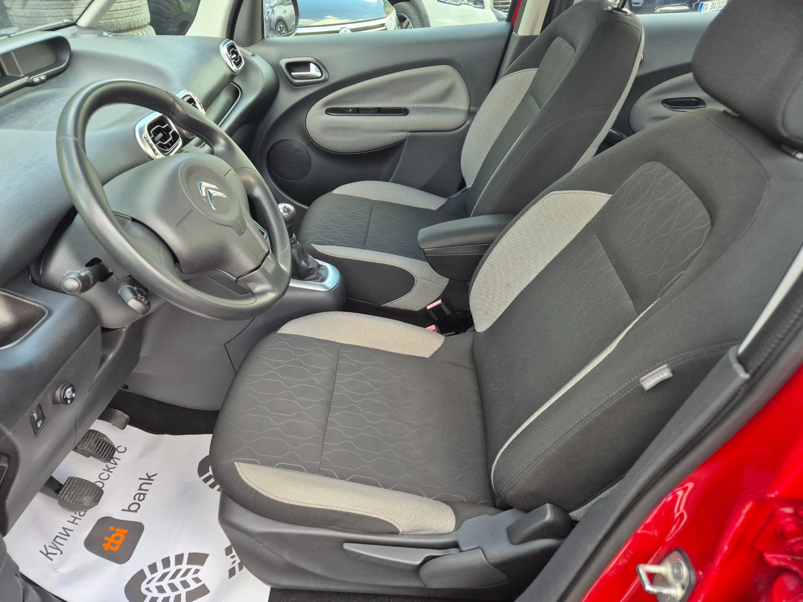 Citroen C3 Picasso 1.4i/ГАЗ - изображение 8