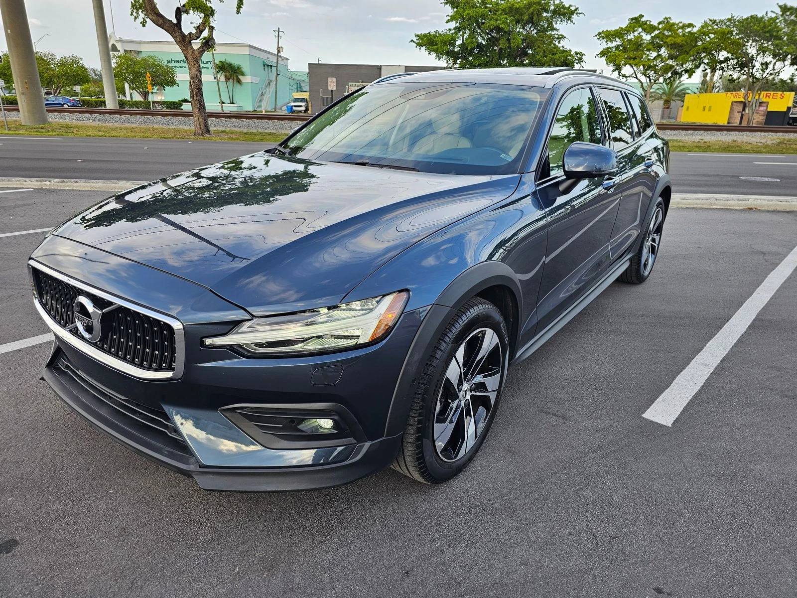 Volvo V60 Cross Country T5 | Mobile.bg � ����������� 1