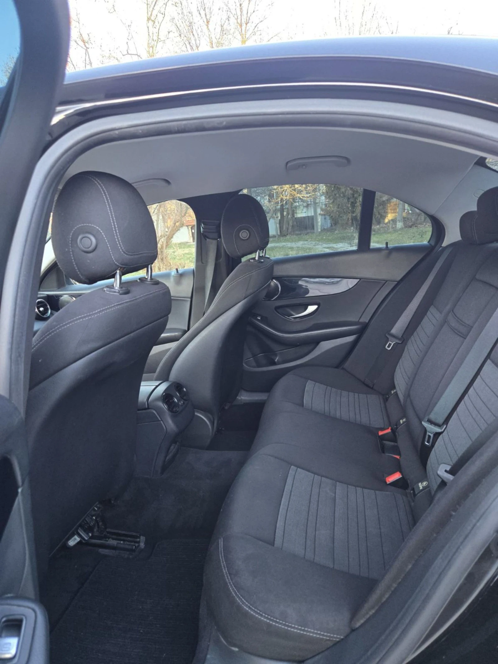 Mercedes-Benz C 220, снимка 15 - Автомобили и джипове - 53660272