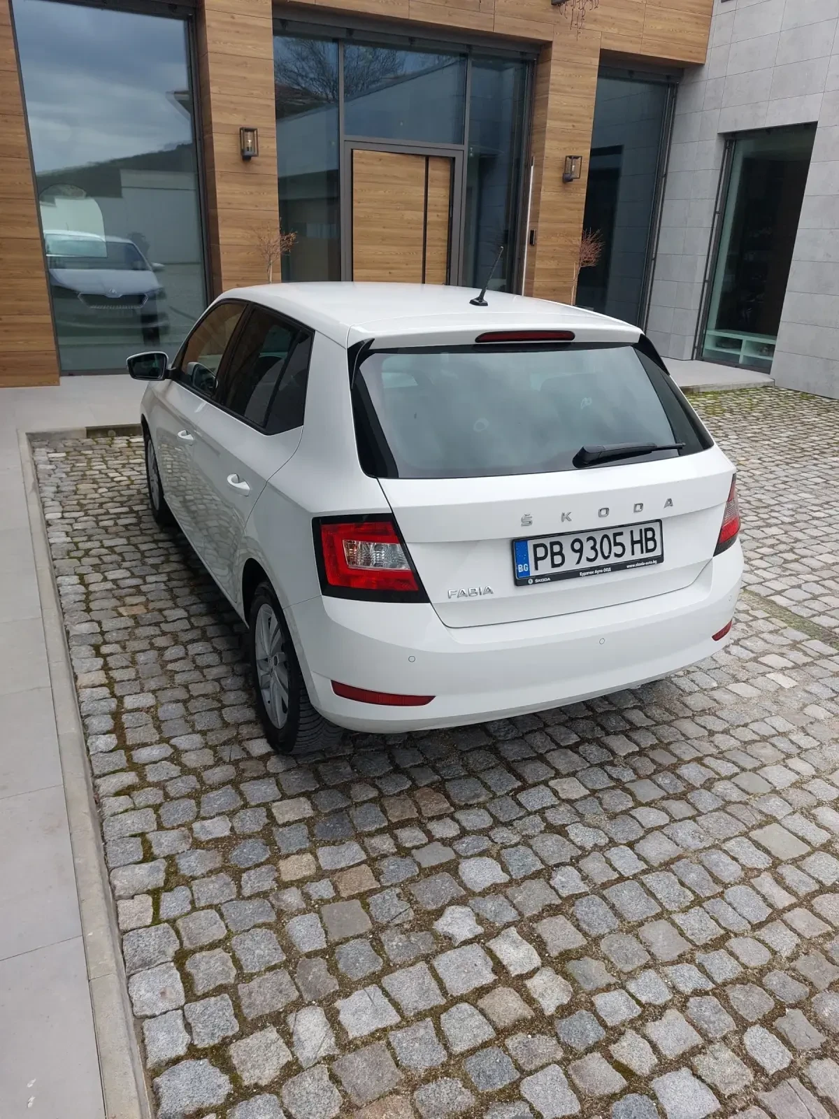 Skoda Fabia Edition, снимка 4 - Автомобили и джипове - 53939742