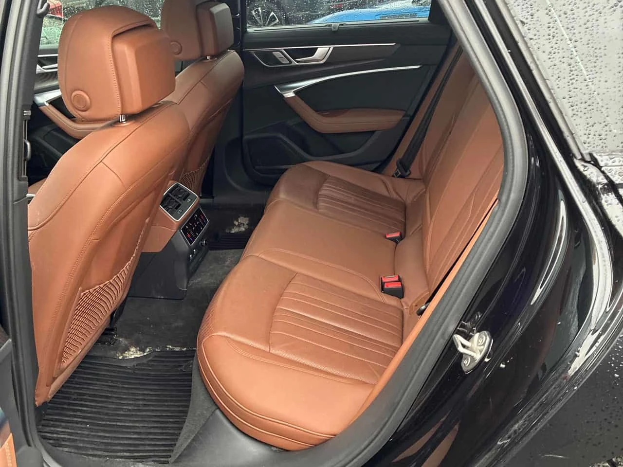 Audi A6 Technik  CARFAX, снимка 16 - Автомобили и джипове - 54060409