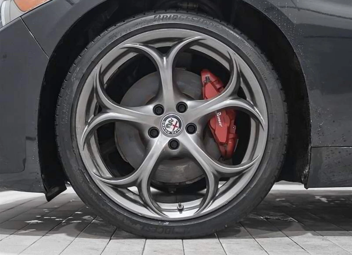 Alfa Romeo Giulia Q4 AWD * 2.0T * ������ ����� * CARFAX *  | Mobile.bg � ����������� 10