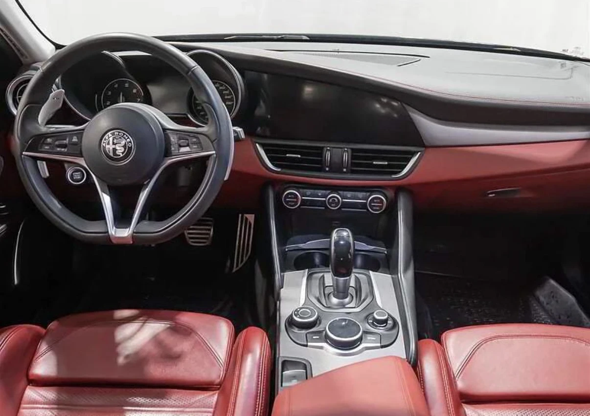 Alfa Romeo Giulia Q4 AWD * 2.0T * ������ ����� * CARFAX *  | Mobile.bg � ����������� 7