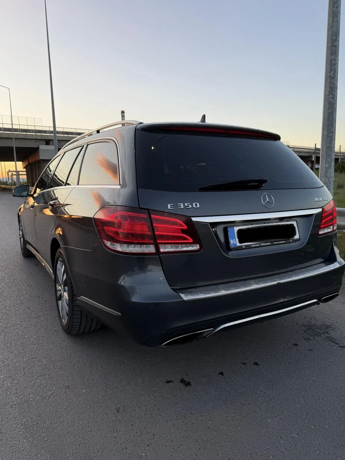 Mercedes-Benz E 350 E 350 / 4 Matic, снимка 4 - Автомобили и джипове - 54600065