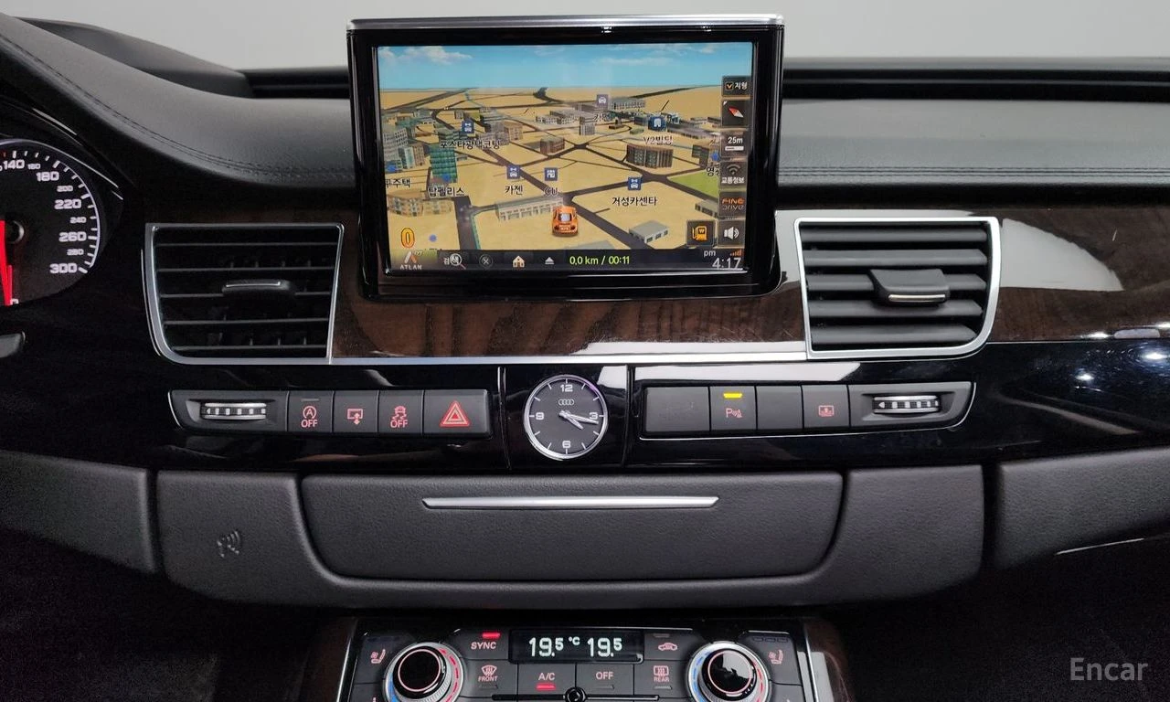 Audi A8 3.0 TDI* DISTRONIC* МАСАЖ* 360 CAM* HEAD-UP* BOSE*, снимка 10 - Автомобили и джипове - 54633219