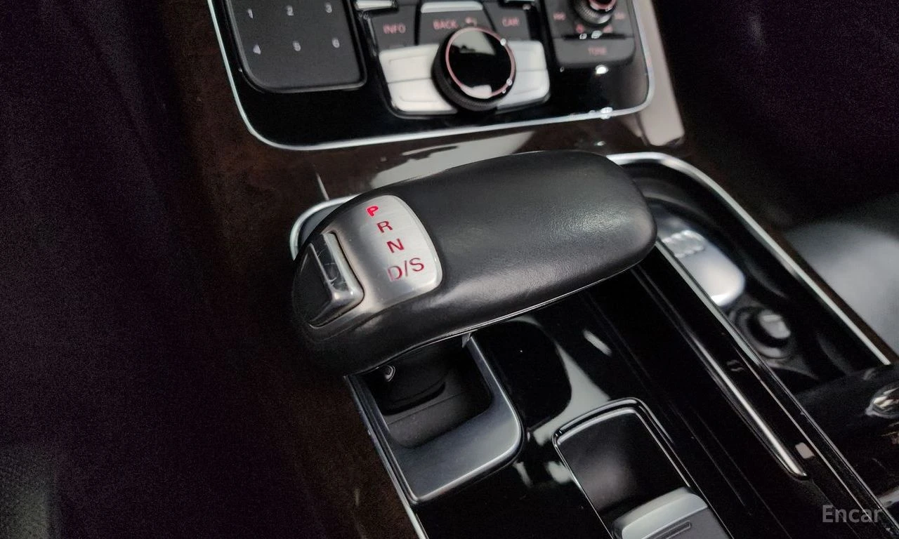 Audi A8 3.0 TDI* DISTRONIC* МАСАЖ* 360 CAM* HEAD-UP* BOSE*, снимка 12 - Автомобили и джипове - 54633219