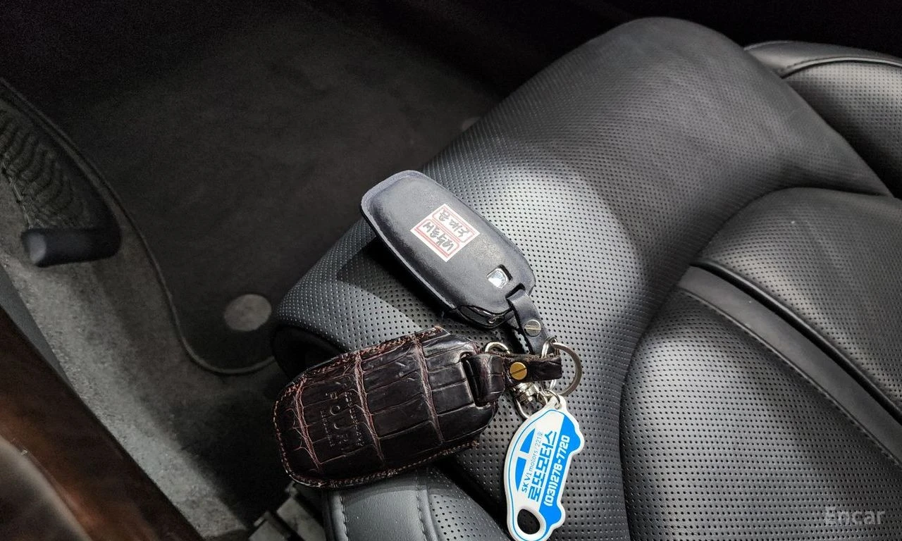 Audi A8 3.0 TDI* DISTRONIC* МАСАЖ* 360 CAM* HEAD-UP* BOSE*, снимка 14 - Автомобили и джипове - 54633219