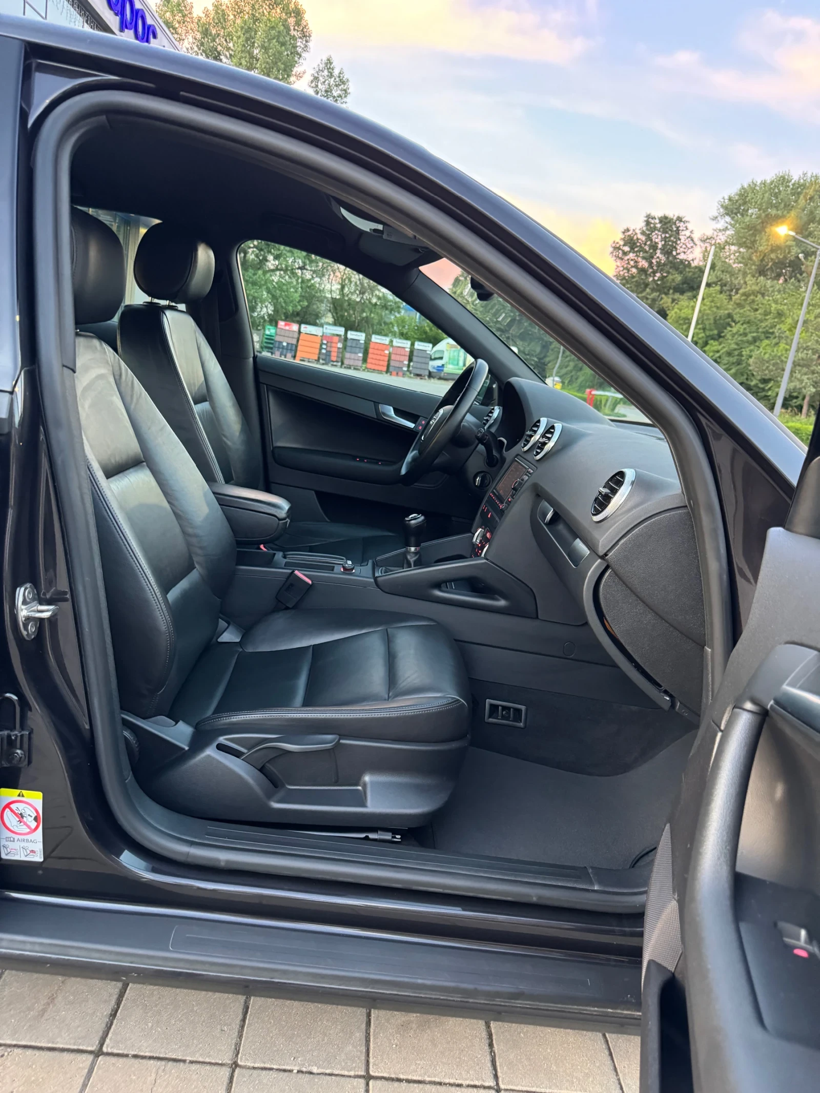 Audi A3 Xenon* Led* Navi* Leder* Cruise Control* , снимка 14 - Автомобили и джипове - 54877252