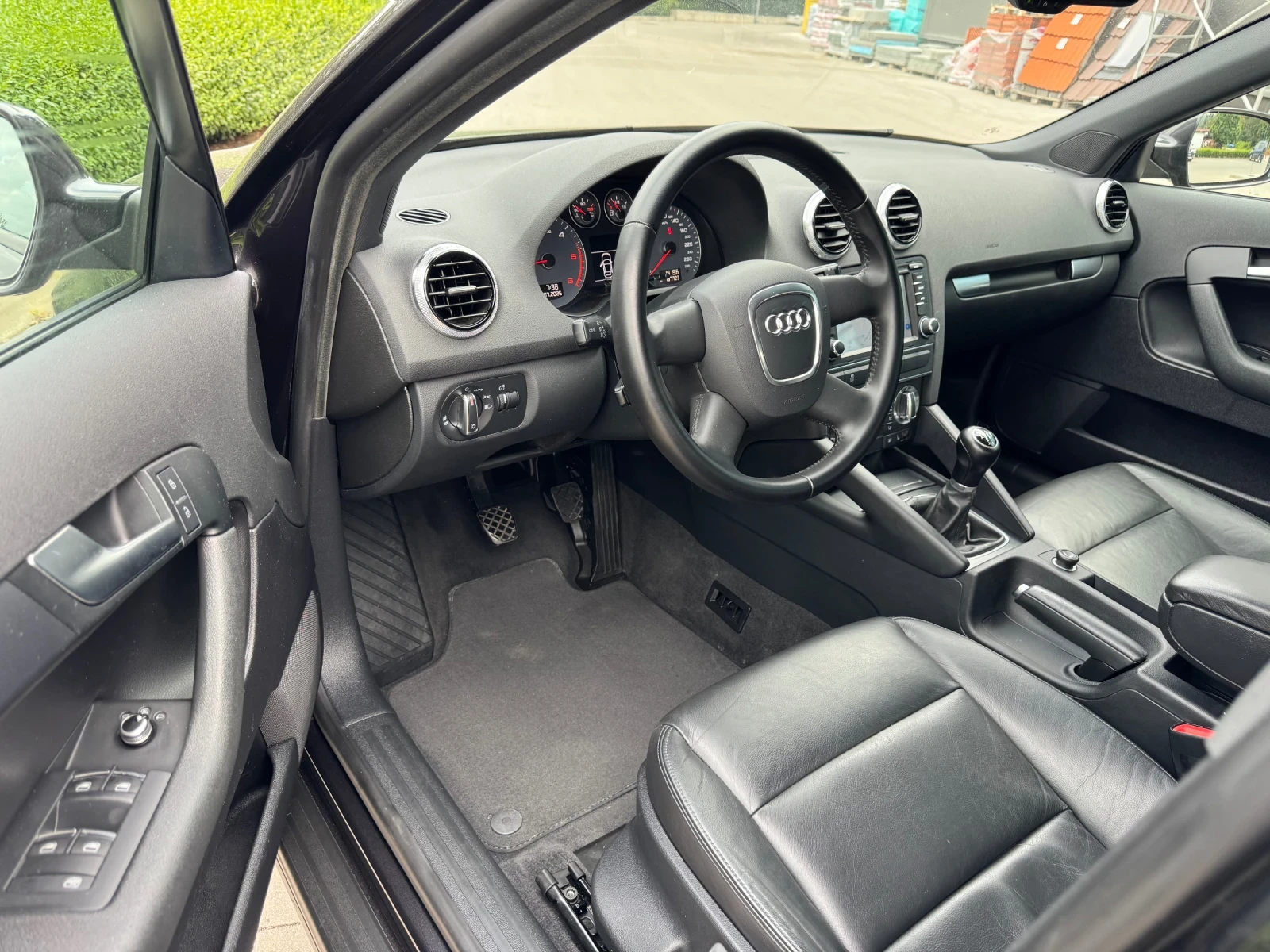Audi A3 Xenon* Led* Navi* Leder* Cruise Control* , снимка 10 - Автомобили и джипове - 54877252