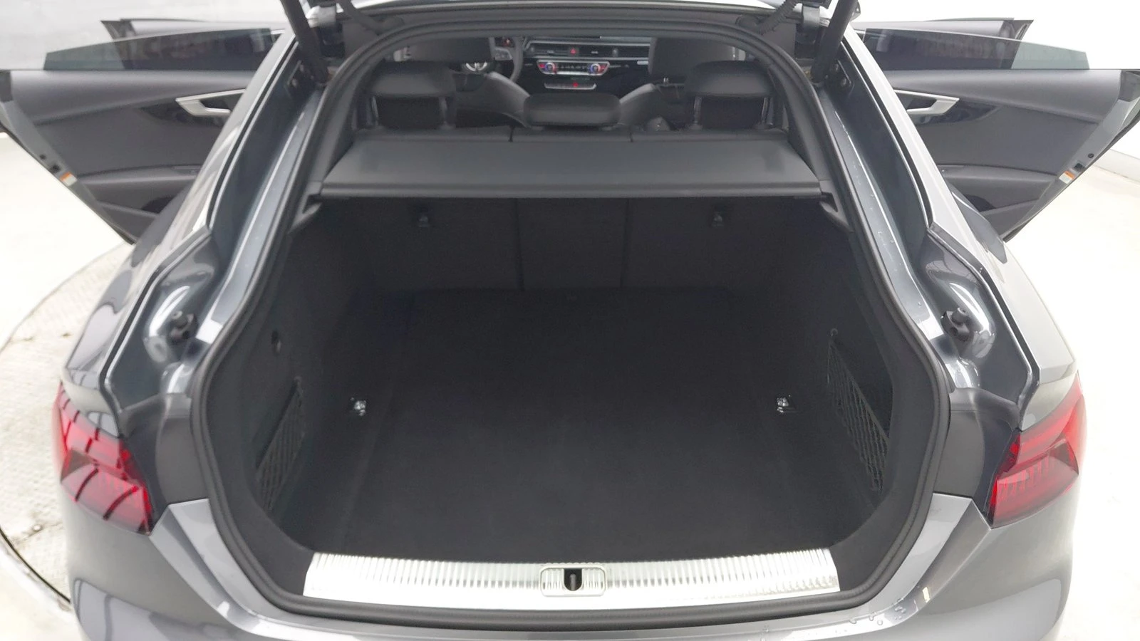 Audi A5 45 TFSI quattro* ЛЮК* KEYLESS* КРАЙНА ЦЕНА, снимка 9 - Автомобили и джипове - 55318882