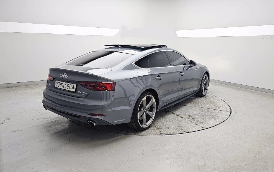 Audi A5 45 TFSI quattro* ЛЮК* KEYLESS* КРАЙНА ЦЕНА, снимка 4 - Автомобили и джипове - 55318882